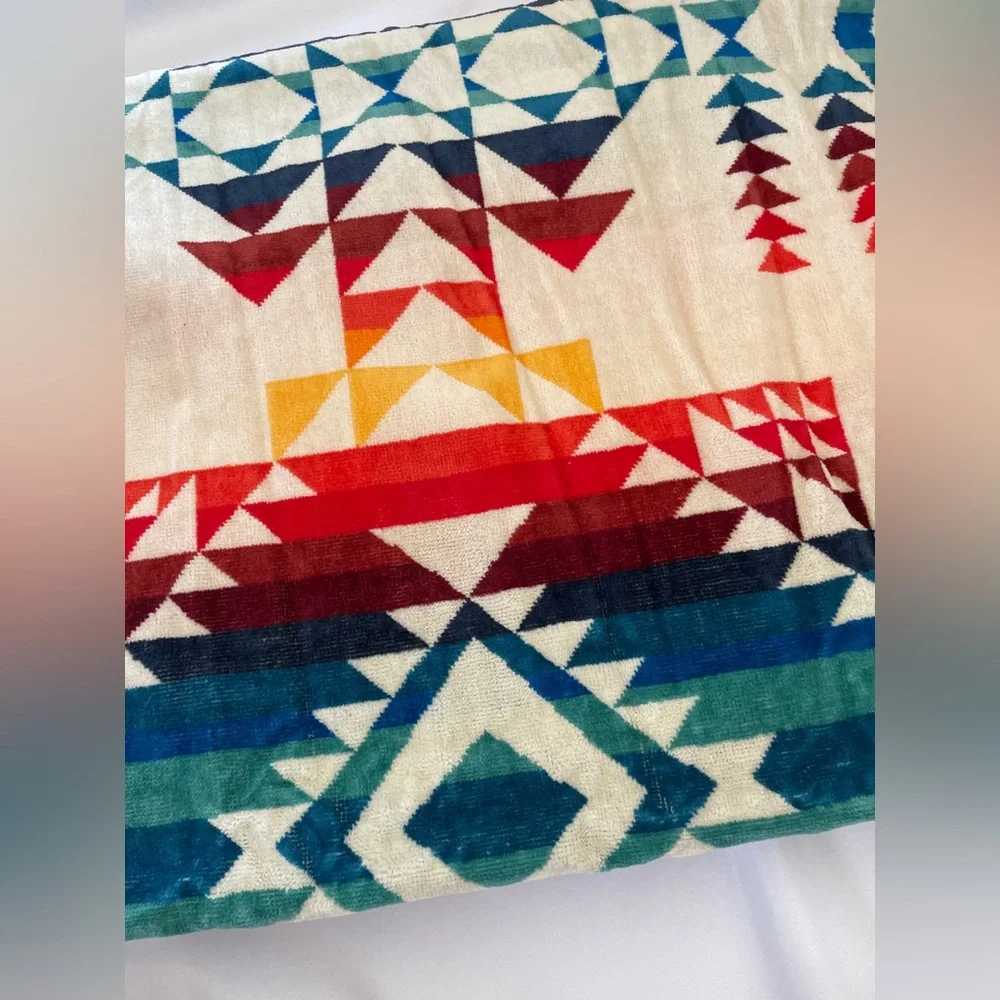 NWT Pendleton Jacquard Towel For Two PILOT ROCK IVORY 62x70 Spa Beach Pool